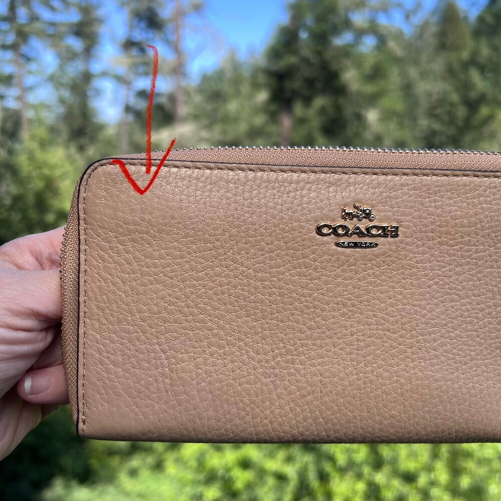 COACH Long Zip-Around Wallet Tan Pebble Leather with Gold Hardware AUTHENTIC - Picture 9 of 11
